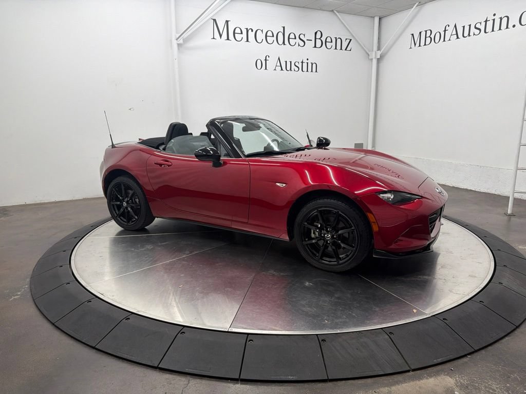 Used 2021 MAZDA MX-5 Miata Club RWD image 24