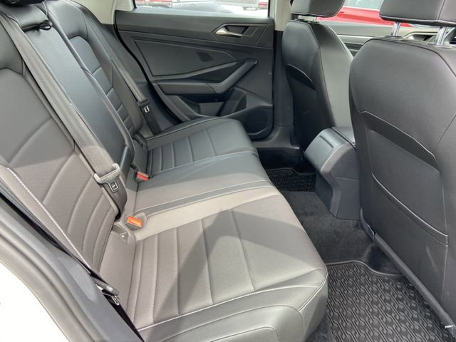 Used 2023 Volkswagen Jetta SE FWD image 27