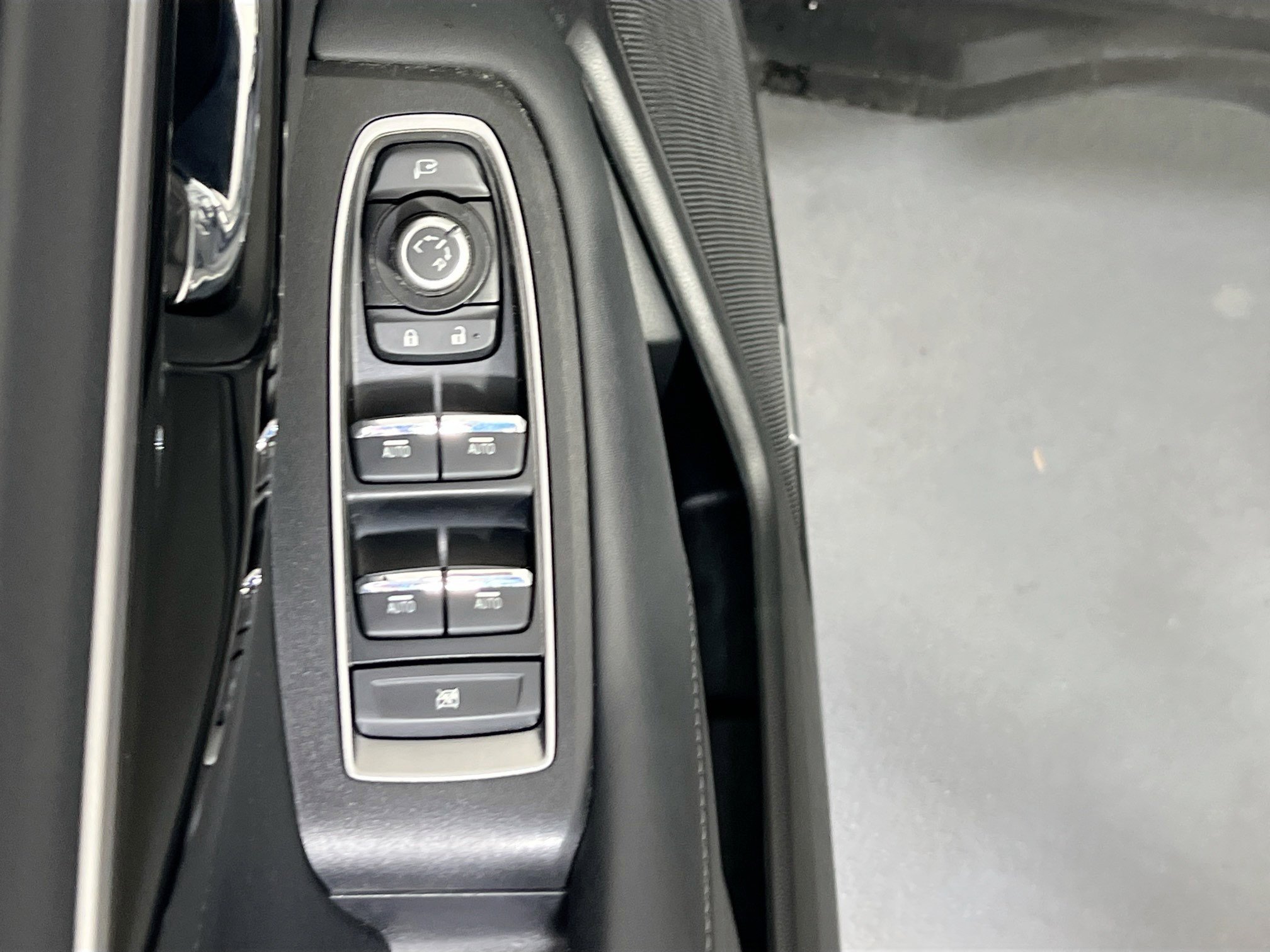Used 2024 Subaru Outback Touring XT image 17