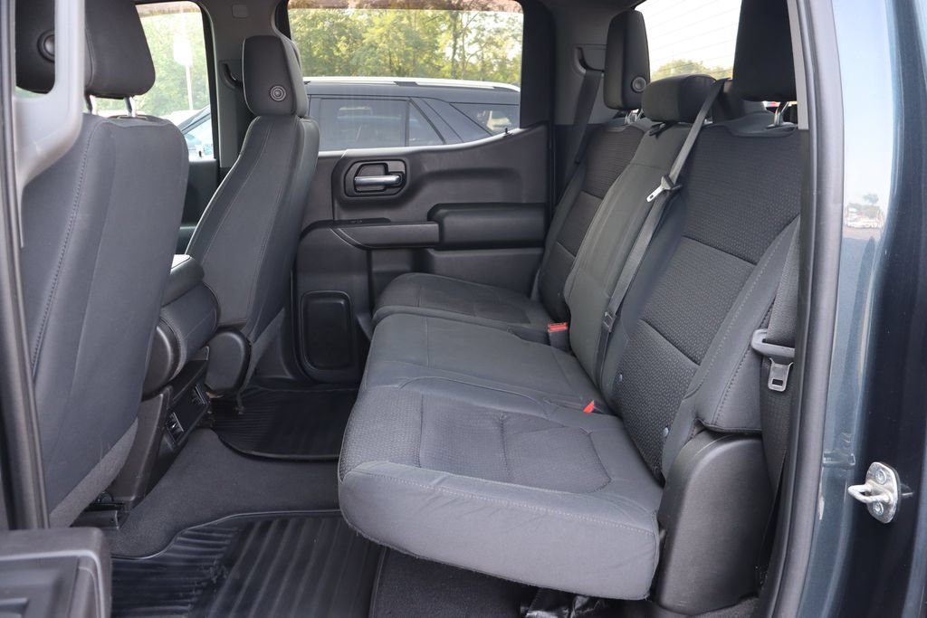 Used 2019 Chevrolet Silverado 1500 Custom Trail Boss w/ Custom Convenience Package AWD/4WD image 17