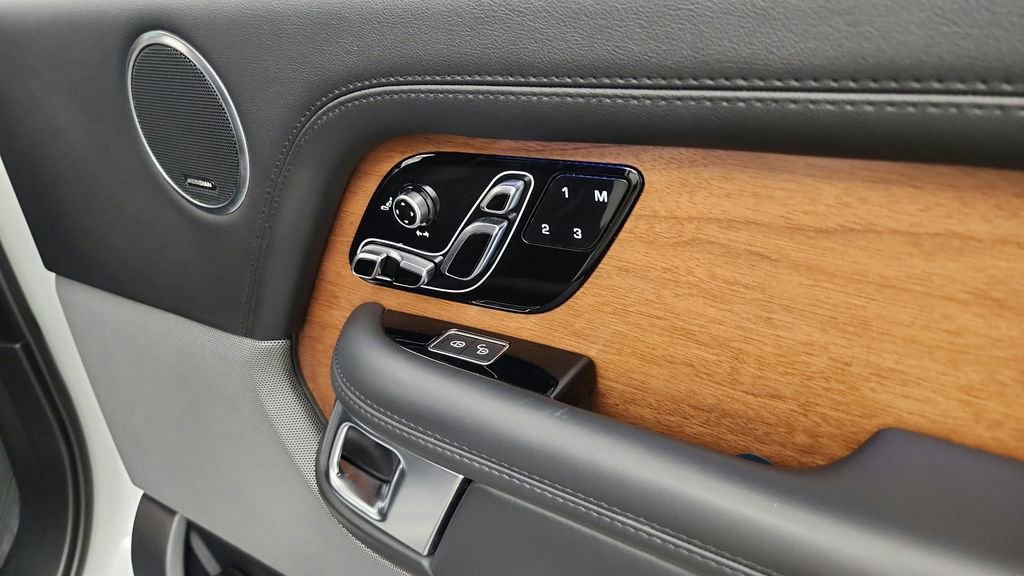 Used 2019 Land Rover Range Rover Supercharged AWD/4WD image 24