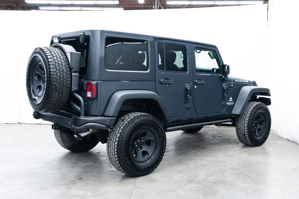 Used 2017 Jeep Wrangler Unlimited Rubicon w/ Connectivity Group AWD/4WD image 6