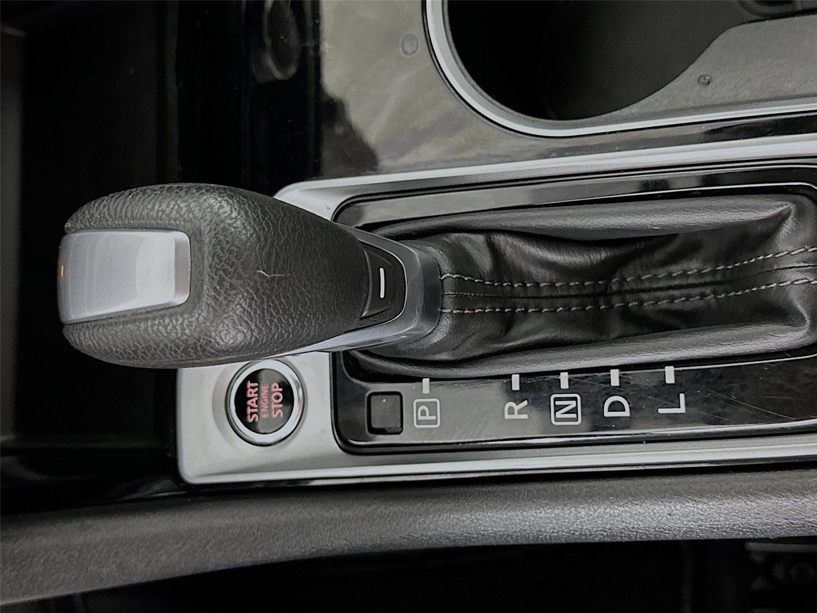 Used 2024 Nissan Altima 2.5 SV FWD image 15
