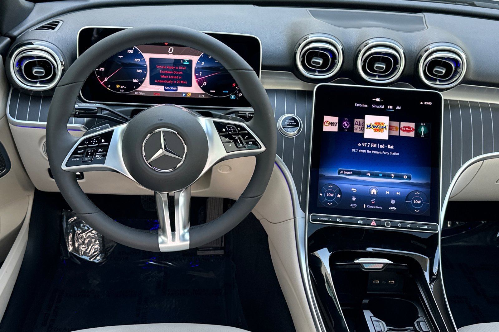 New 2025 Mercedes-Benz C 300 Sedan image 14