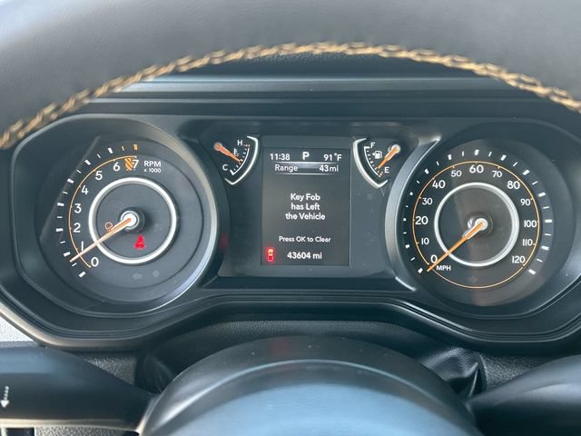 Certified 2025 Jeep Gladiator Sport AWD/4WD image 30