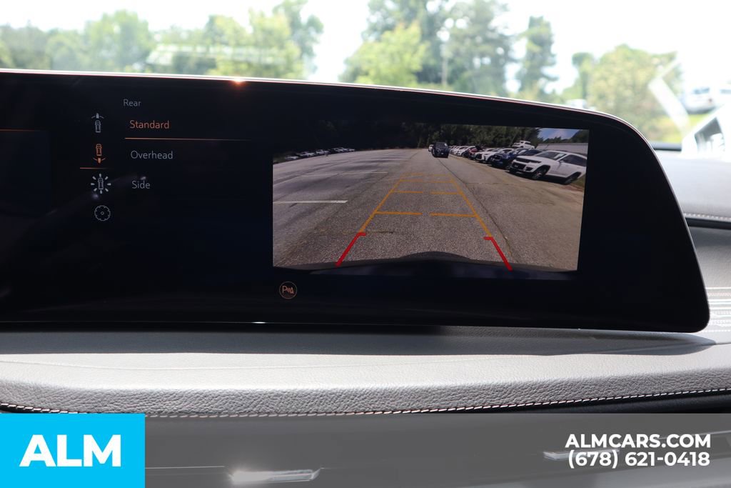 Used 2025 Cadillac XT4 Premium Luxury image 30