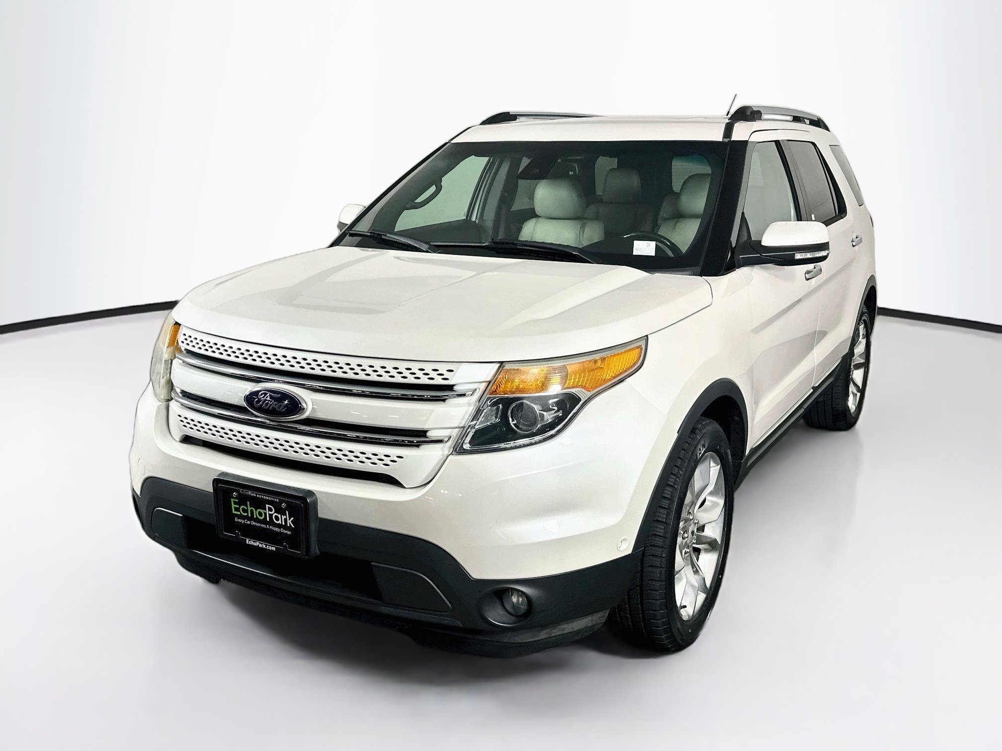 Used 2015 Ford Explorer Limited w/ Equipment Group 302A FWD image 3
