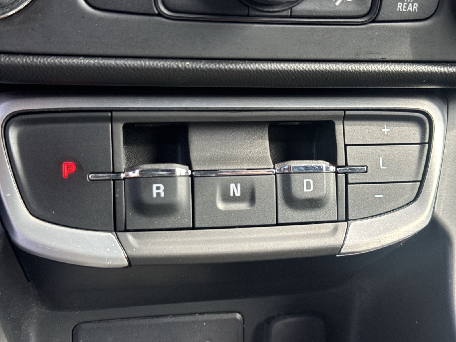 Used 2022 GMC Terrain SLE FWD image 23