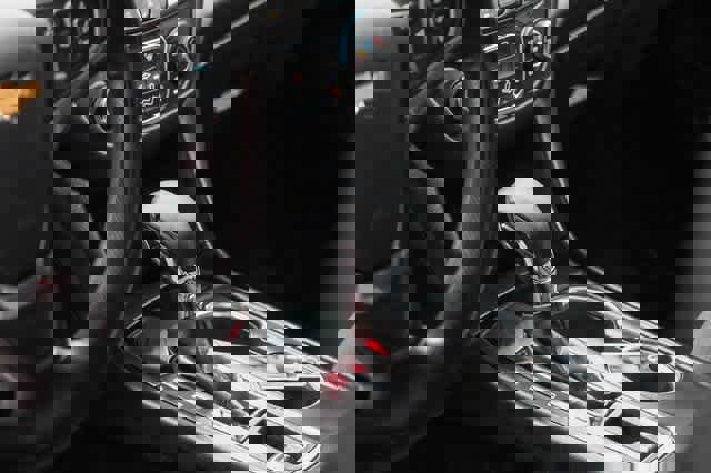 Used 2022 Chevrolet Equinox LT w/ LPO, Floor Liner Package image 23