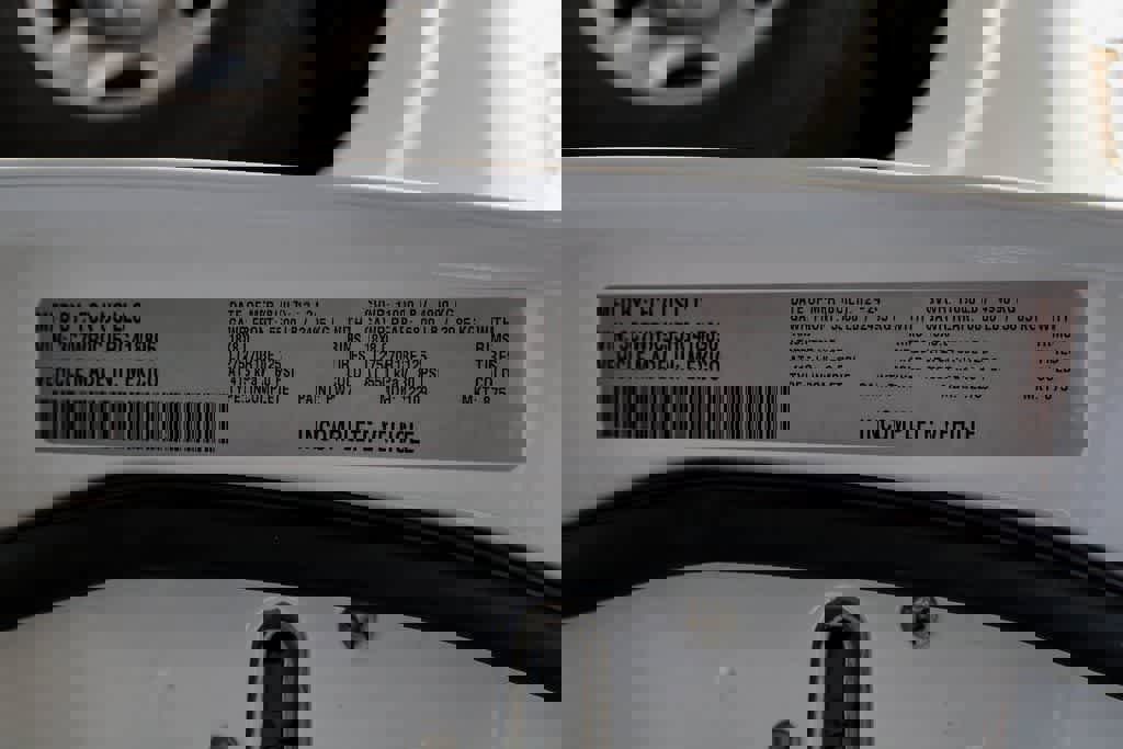 New 2024 RAM 3500 Tradesman w/ Safety Group image 15