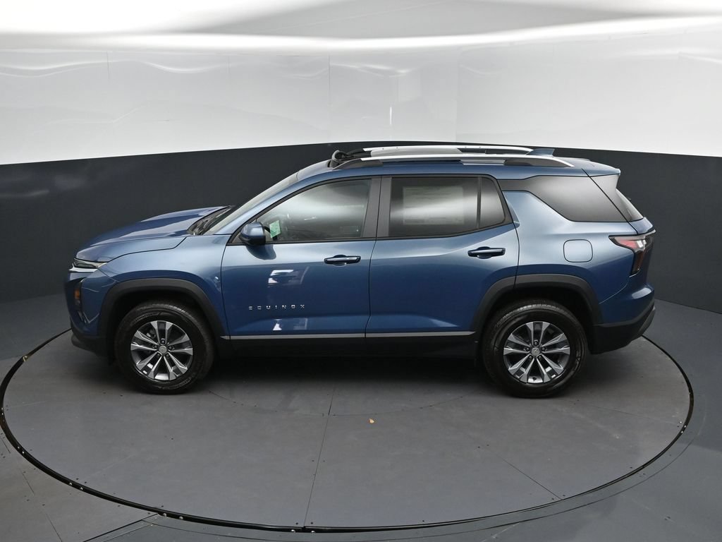 New 2027 Chevrolet Equinox LT w/ Convenience Package II FWD image 32