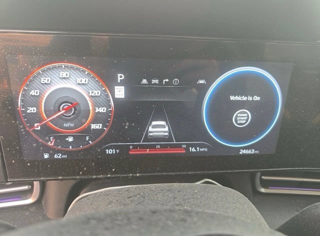 Used 2025 Hyundai Elantra SEL FWD image 12
