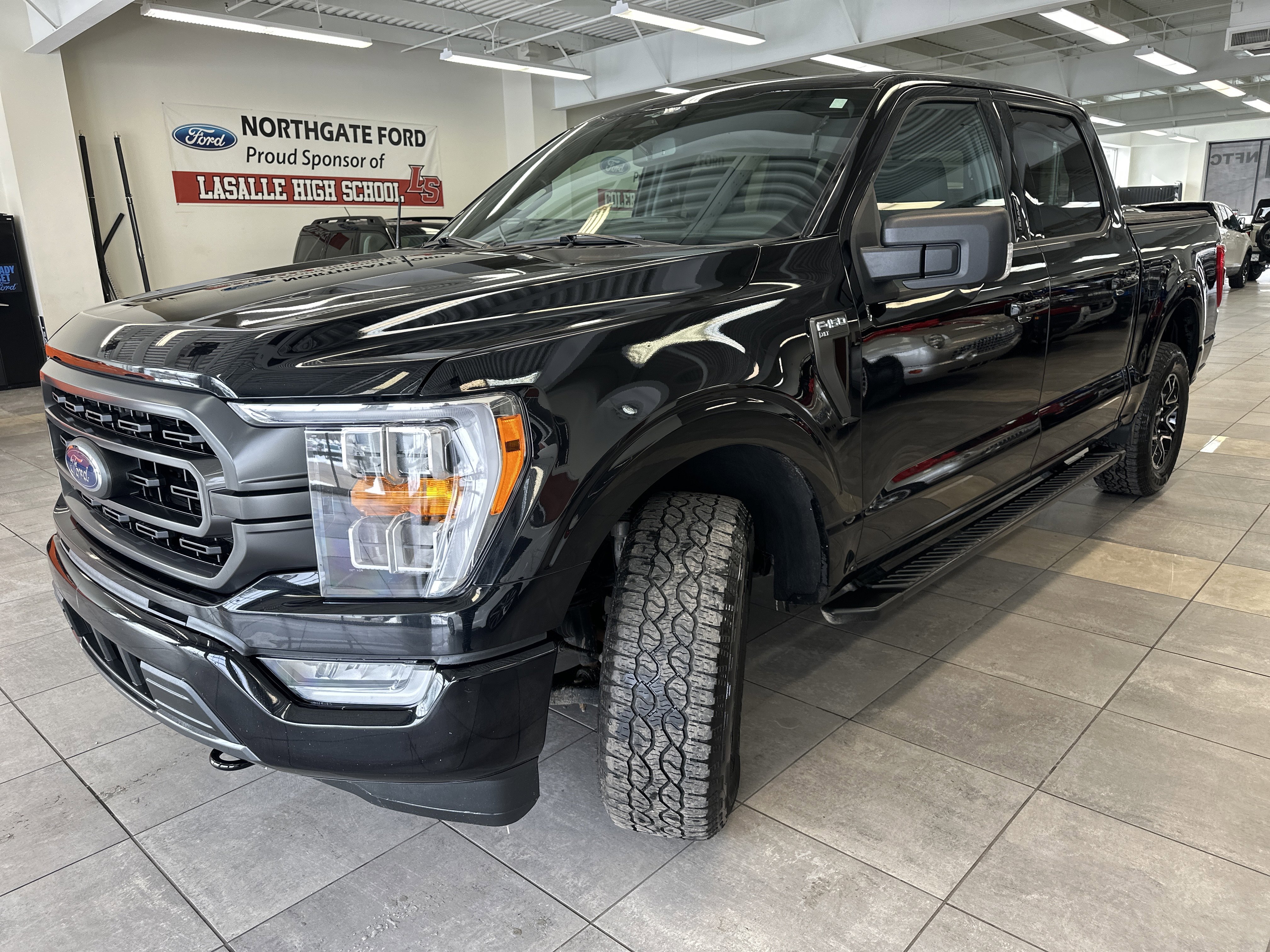 Used 2023 Ford F150 XLT w/ Equipment Group 302A High image 20