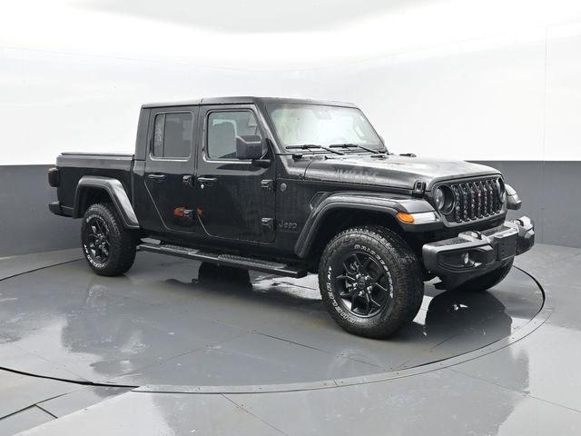Used 2024 Jeep Gladiator Willys image 3