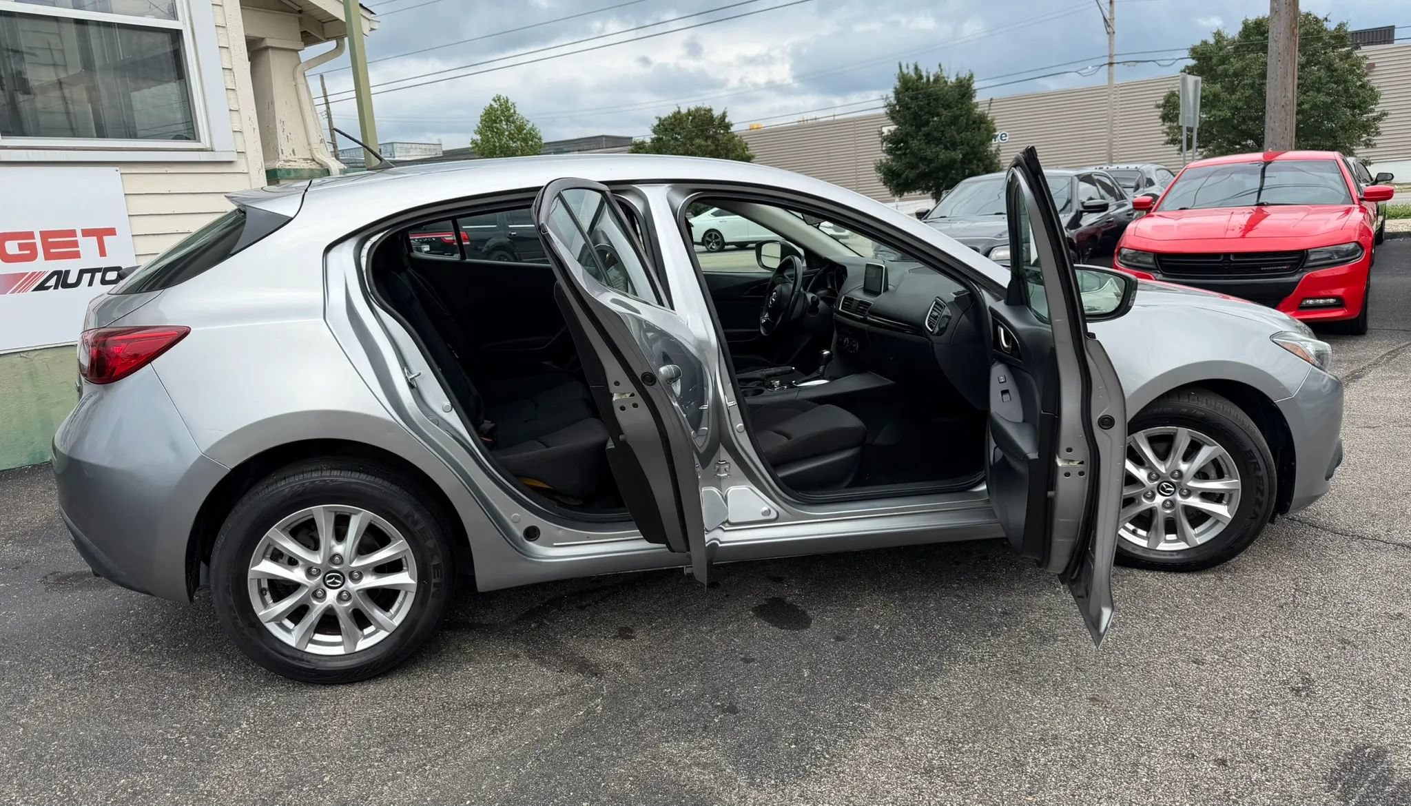 Used 2015 MAZDA MAZDA3 i Touring FWD image 23