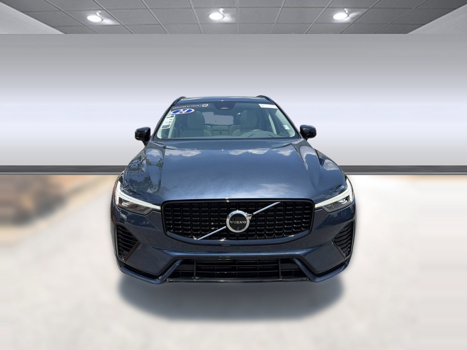 Used 2024 Volvo XC60 T8 Plus w/ Climate Package AWD/4WD image 6