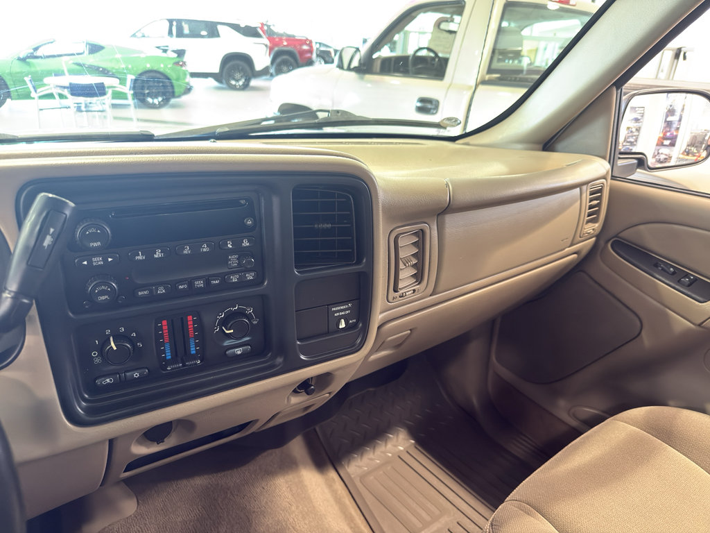 Used 2004 GMC Sierra 1500 SLE w/ Light Duty Power Package AWD/4WD image 21