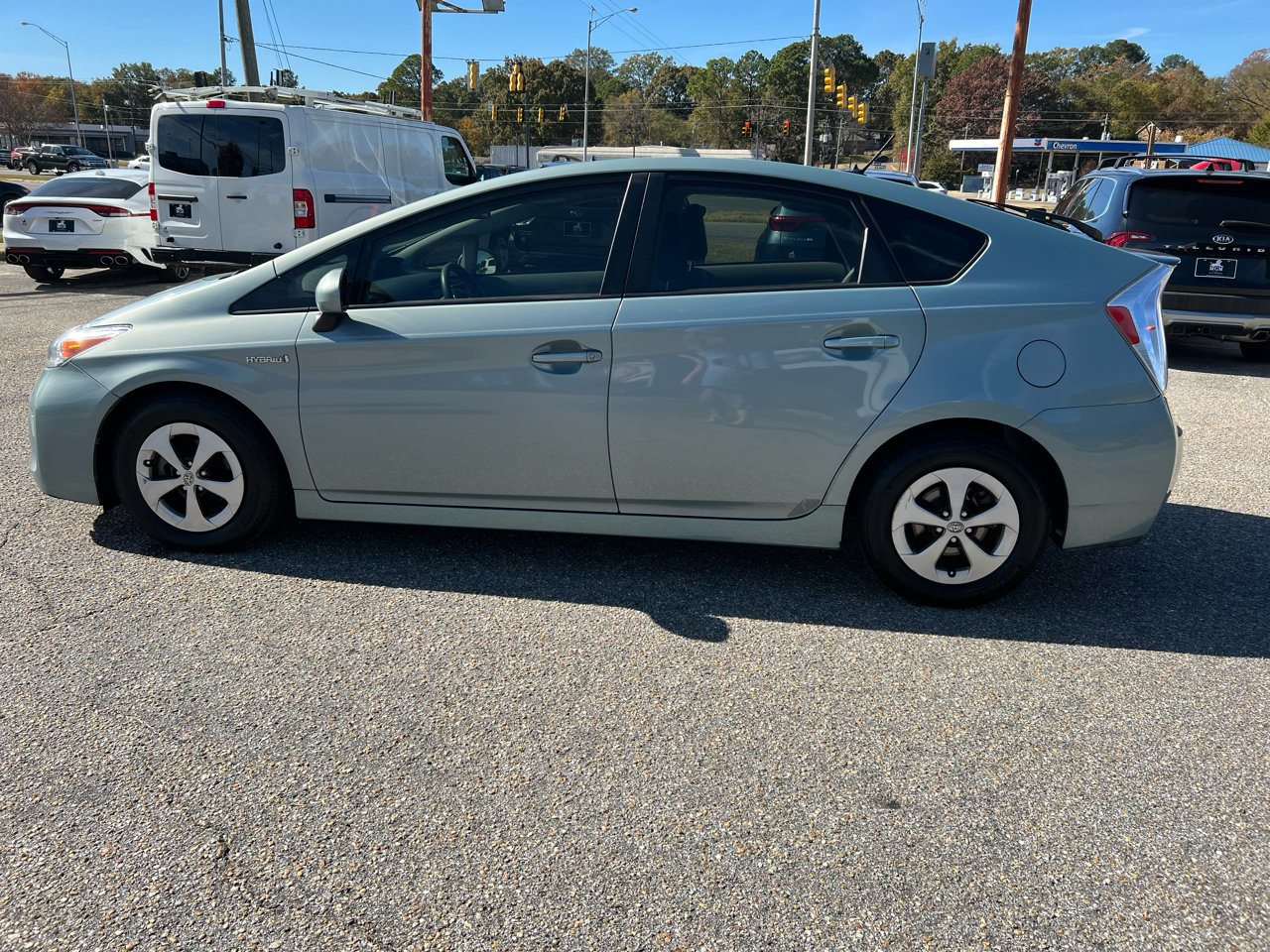 Used 2015 Toyota Prius Five image 12