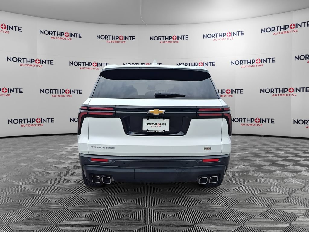 Used 2024 Chevrolet Traverse LS FWD image 5