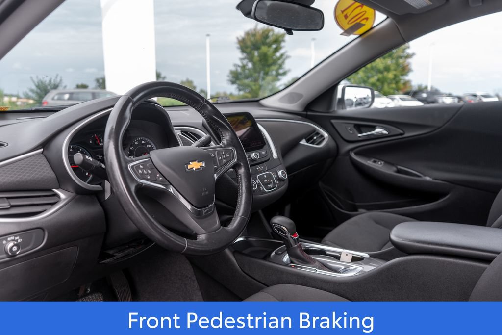 Used 2021 Chevrolet Malibu RS FWD image 19