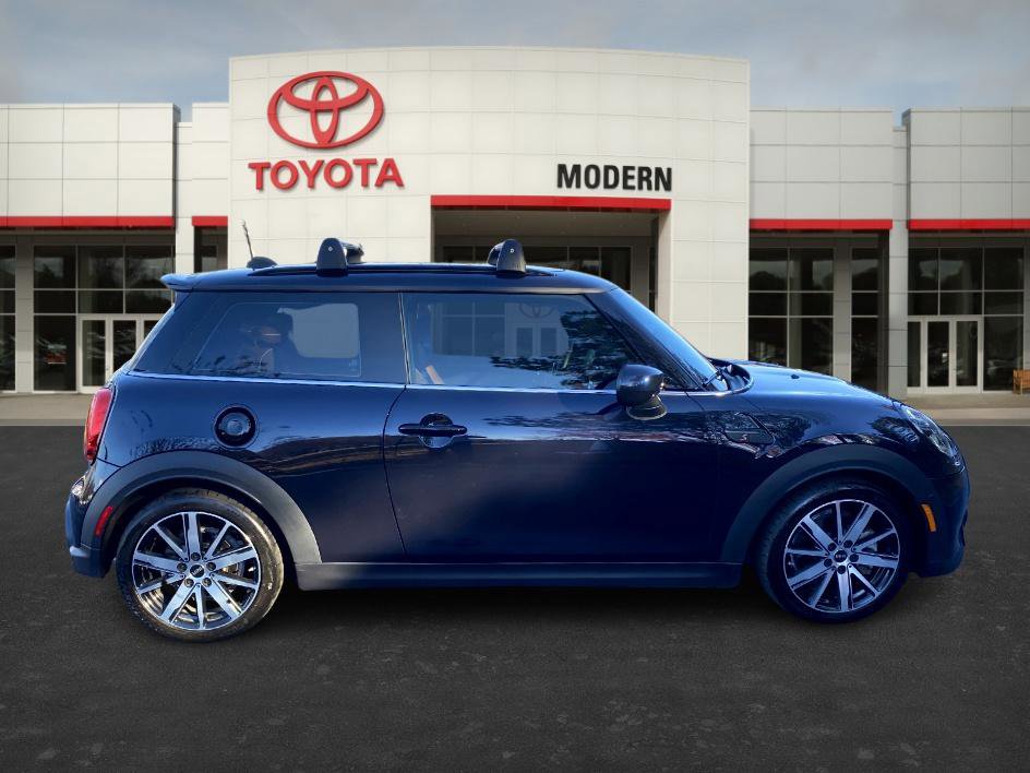 Used 2023 MINI Cooper S image 6