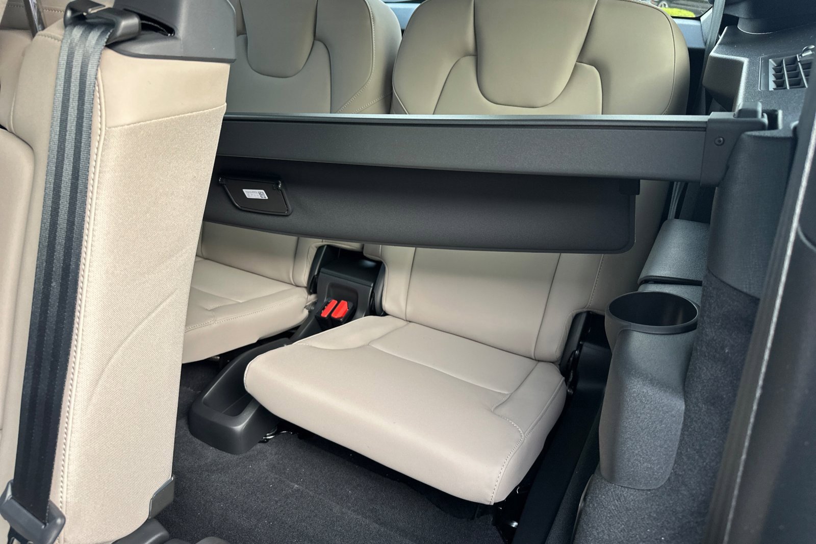 New 2026 Volvo XC90 B5 Plus w/ Protection Package image 14