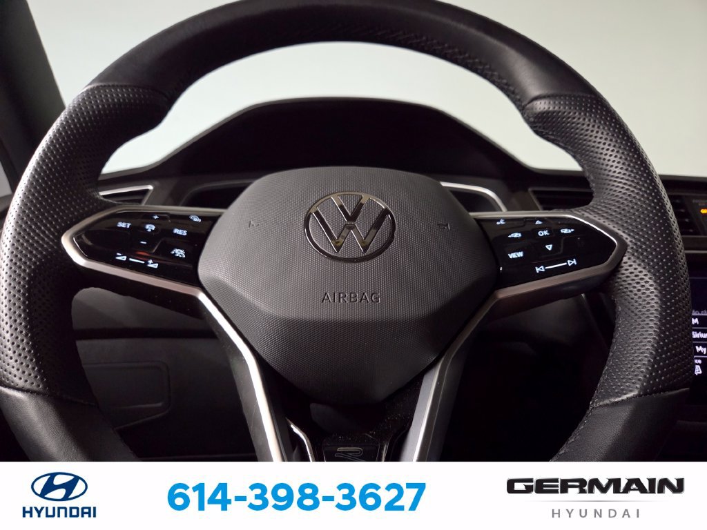 Used 2024 Volkswagen Tiguan SE R-Line AWD/4WD image 21
