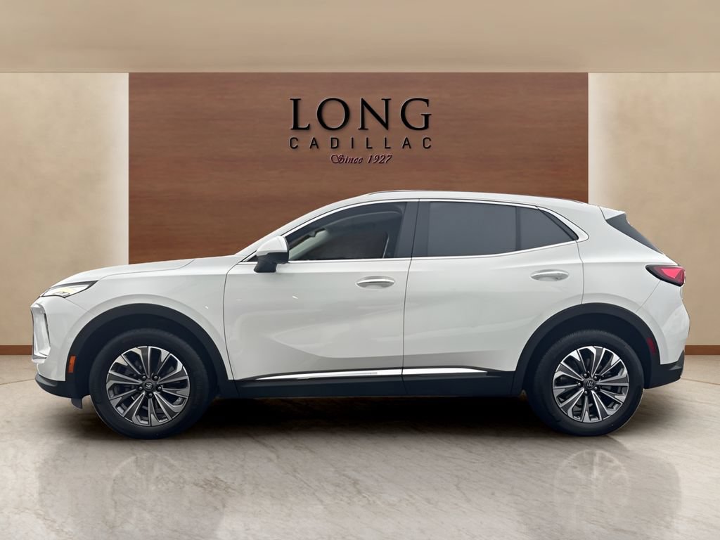 Used 2025 Buick Envision Preferred AWD/4WD image 2