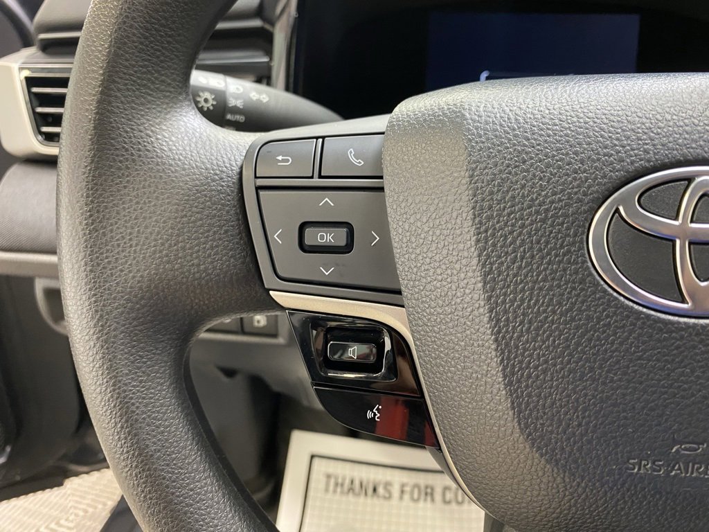 Used 2025 Toyota Camry Hybrid image 26