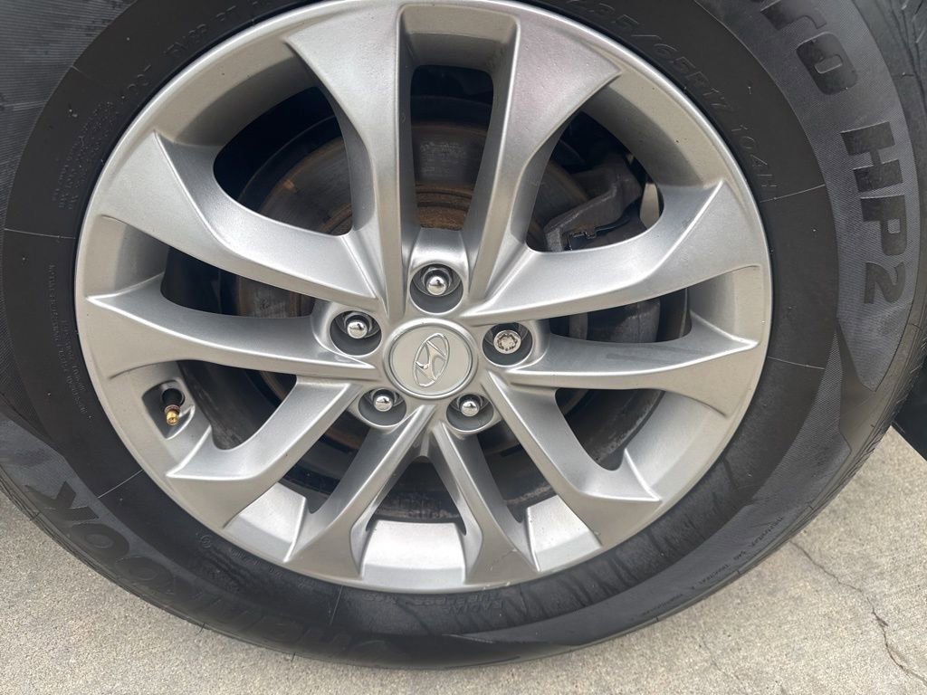 Used 2020 Hyundai Santa Fe SE image 47