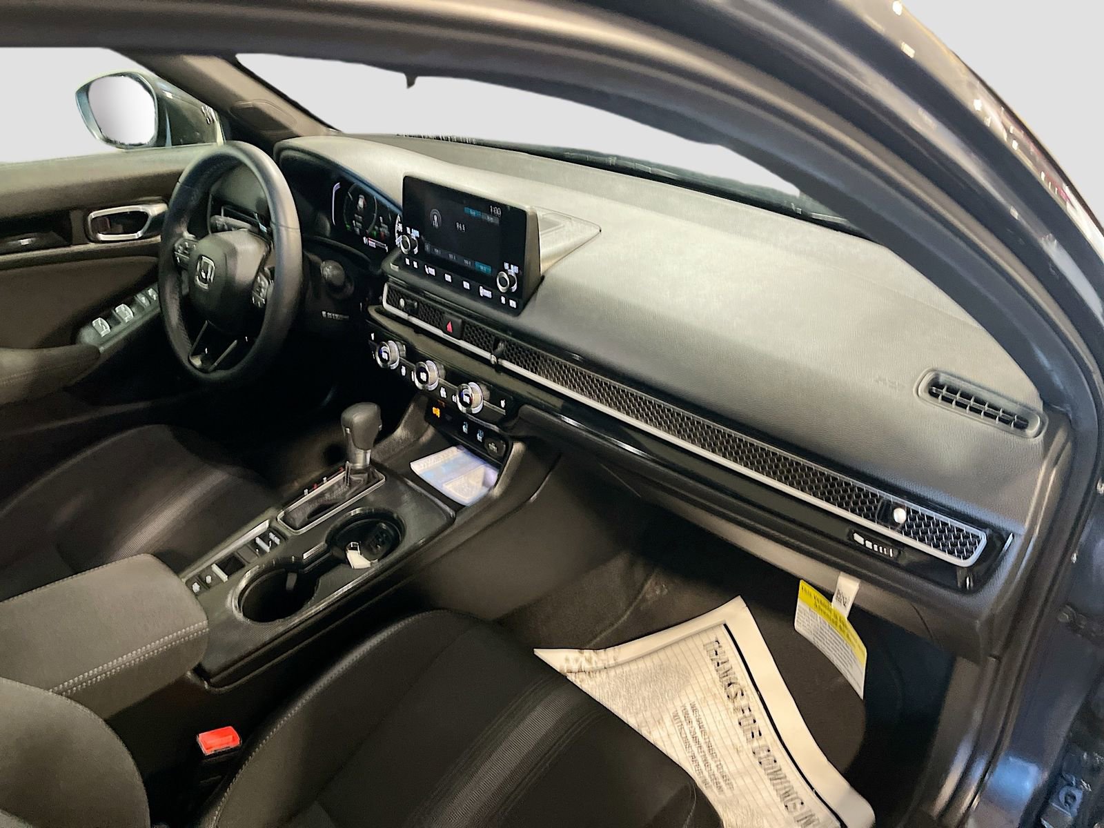 Used 2025 Honda Civic Sport image 29