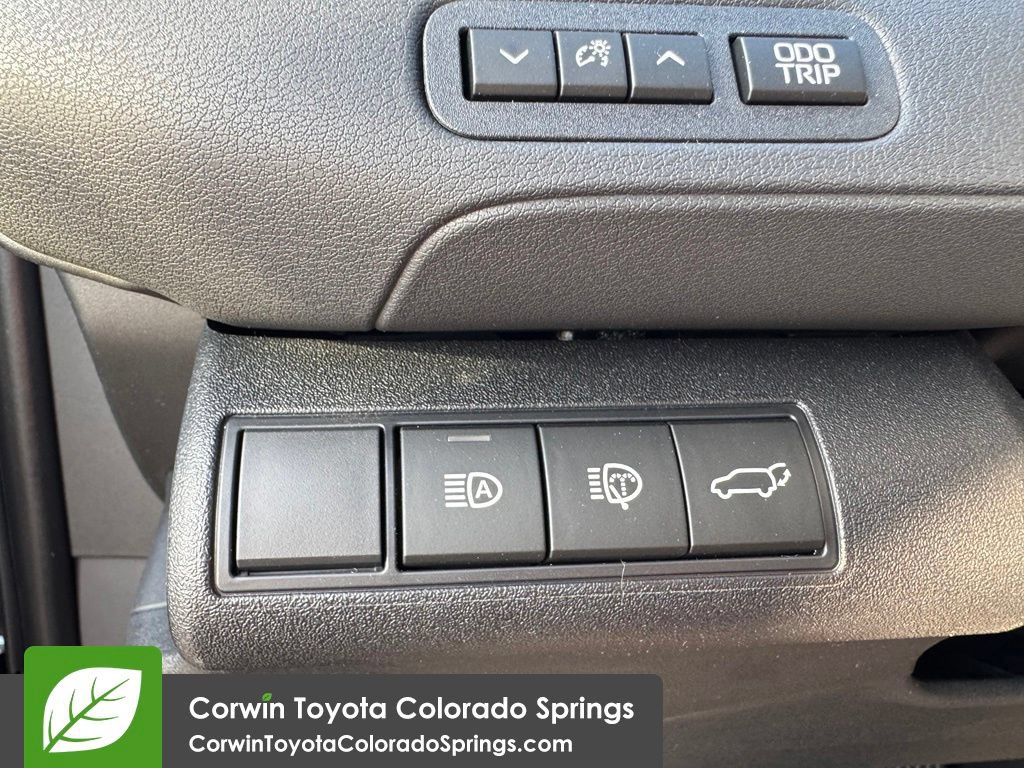 New 2026 Toyota C-HR AWD/4WD image 22