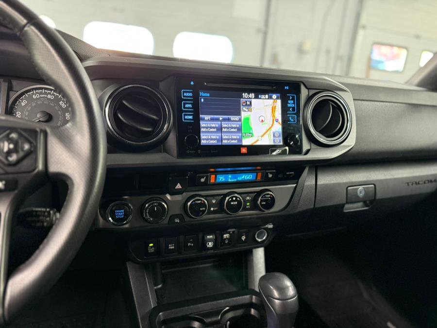 Used 2018 Toyota Tacoma TRD Sport image 26