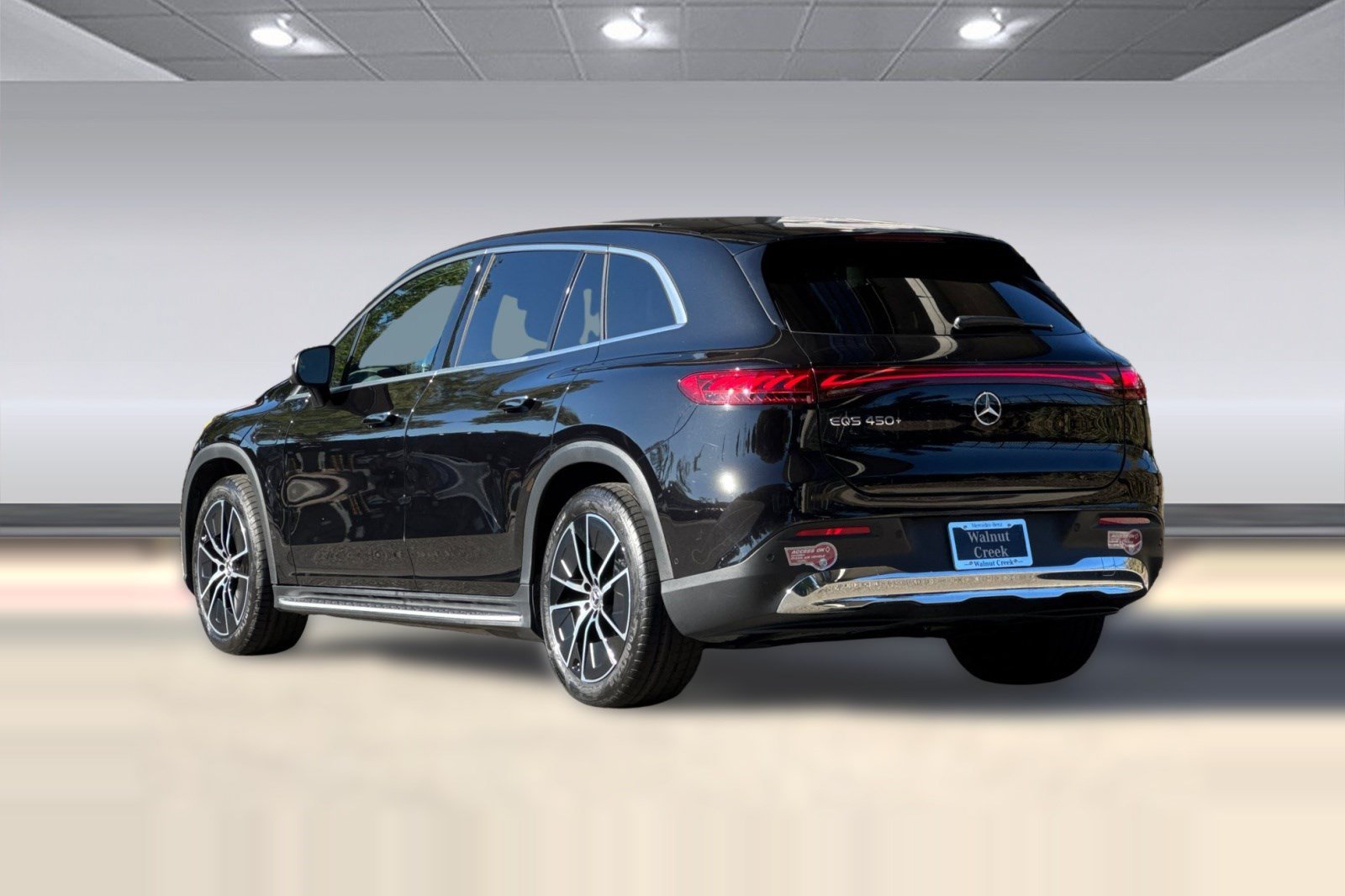 Certified 2023 Mercedes-Benz EQS 450+ SUV image 3