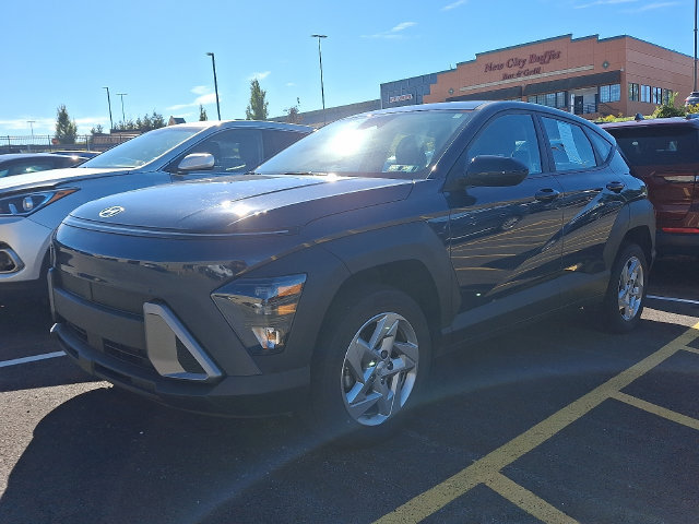 Used 2024 Hyundai Kona SE AWD/4WD image 3