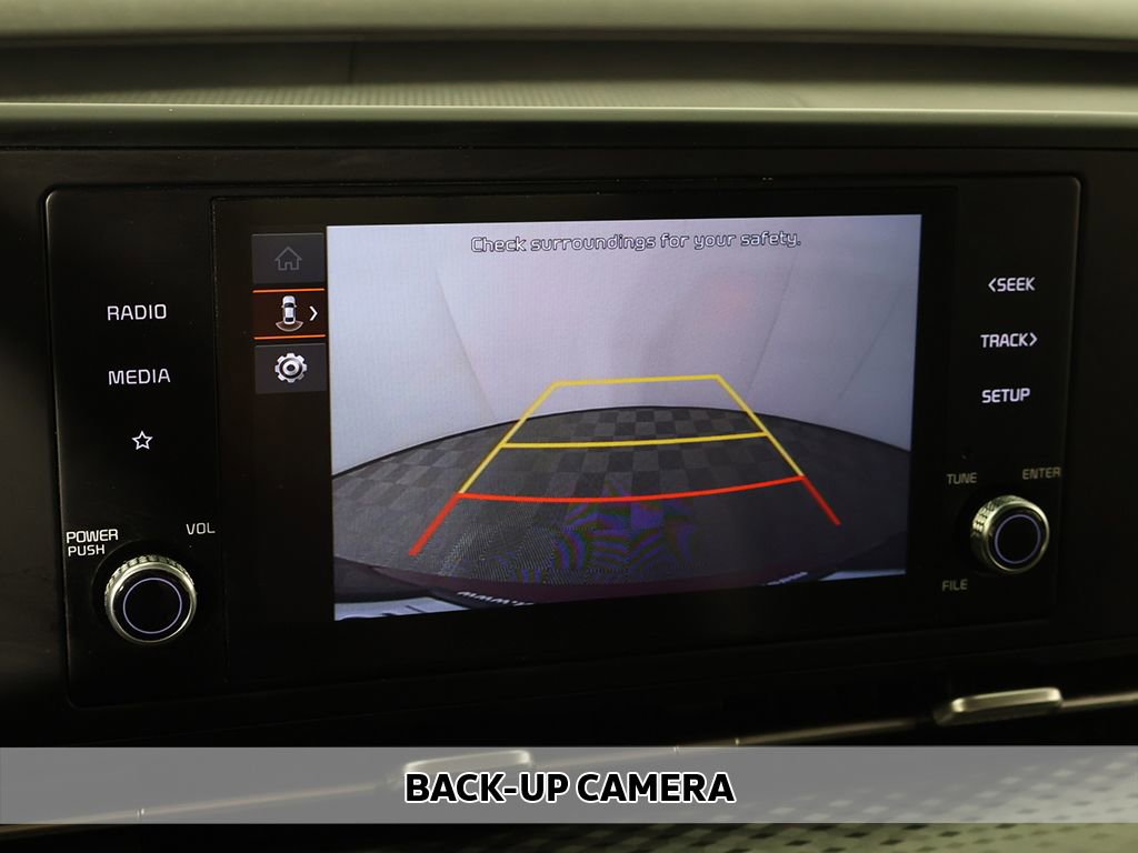 Used 2023 Kia Carnival LX image 5