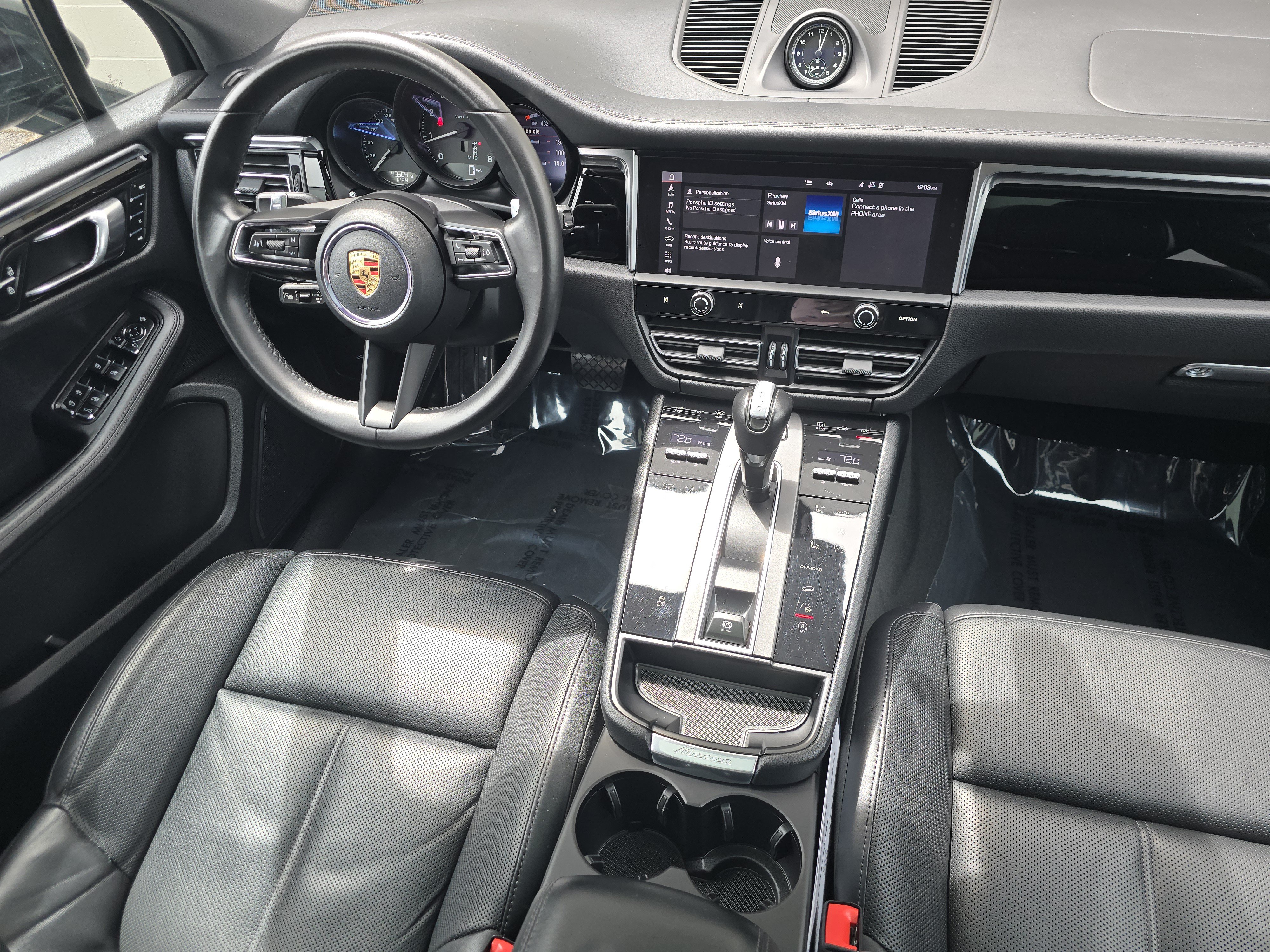 Certified 2023 Porsche Macan AWD/4WD image 21