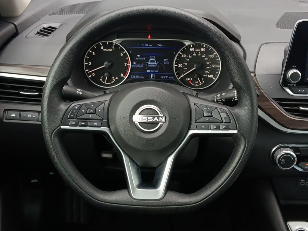 Used 2024 Nissan Altima 2.5 SV FWD image 21