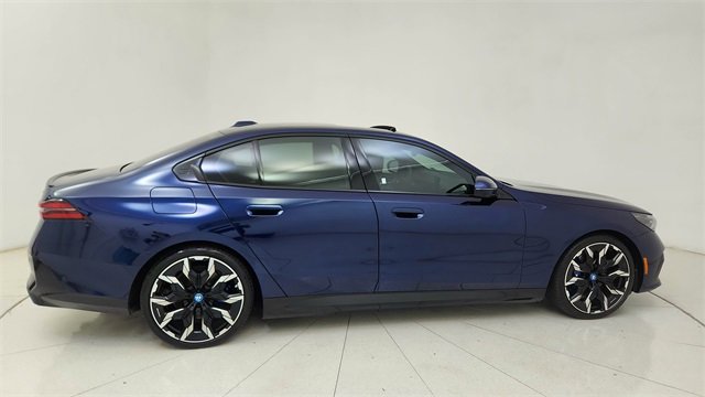 Used 2025 BMW i5 eDrive40i w/ M Sport Package image 6