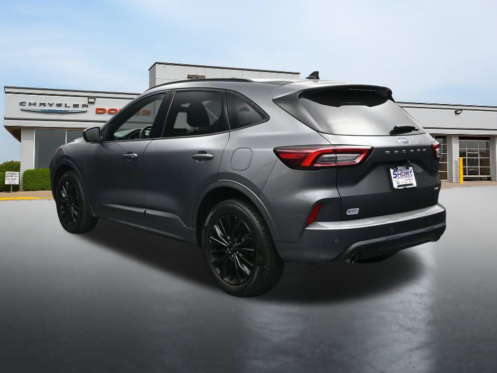 Used 2023 Ford Escape ST-Line Elite AWD/4WD image 3