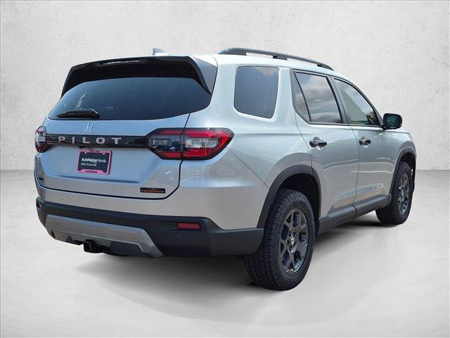 New 2026 Honda Pilot TrailSport image 2
