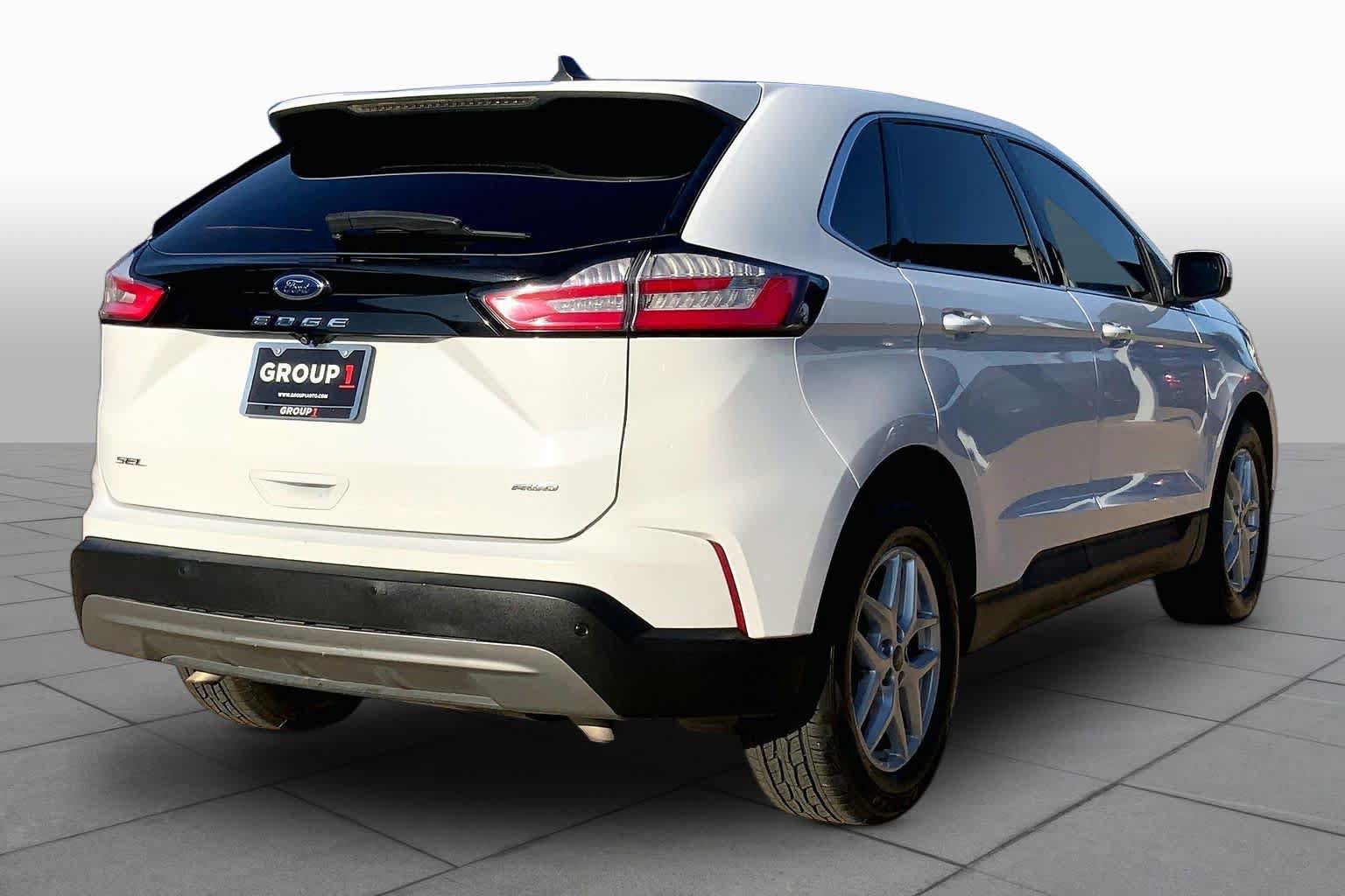 Used 2022 Ford Edge SEL AWD/4WD image 13