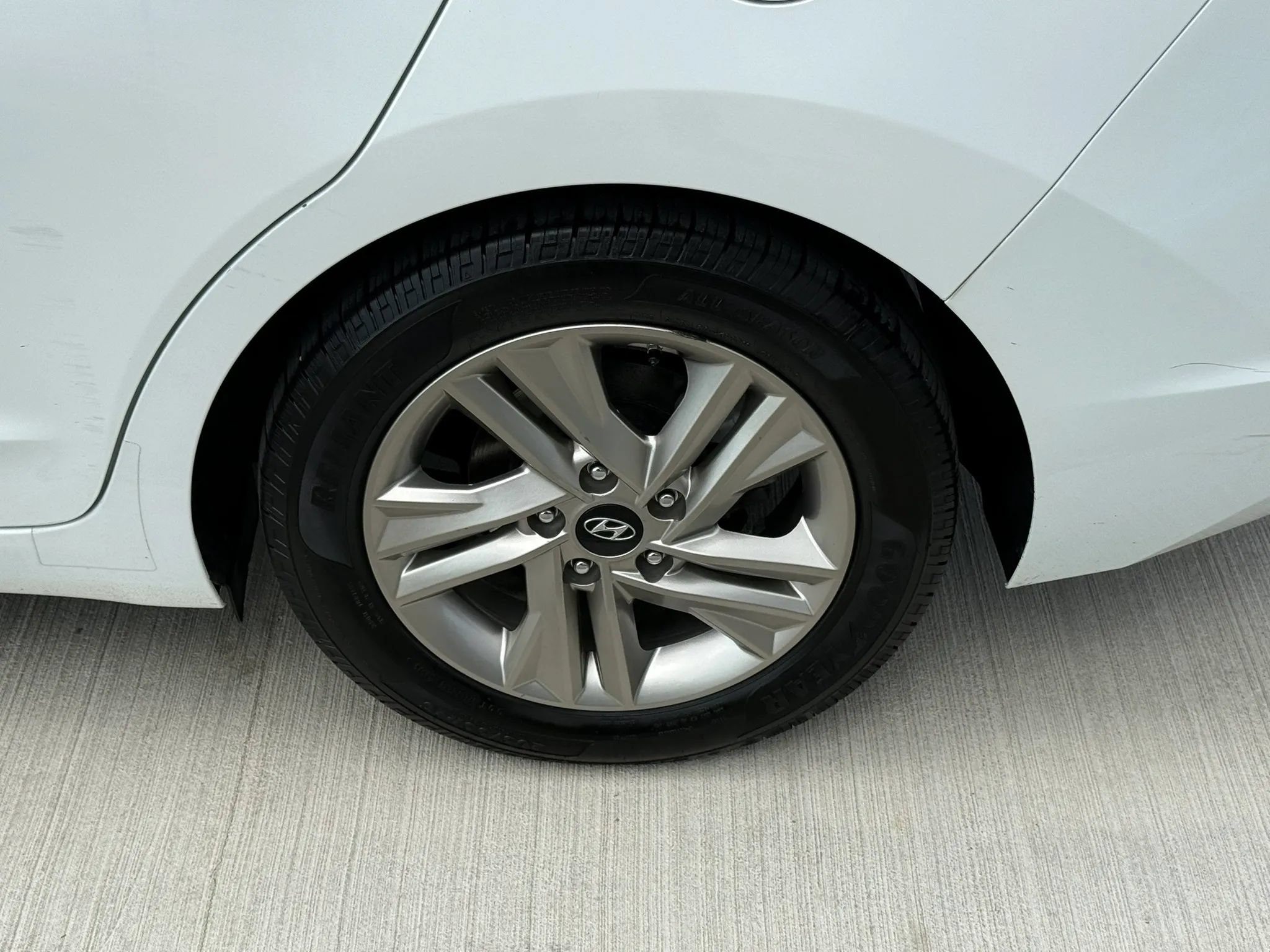 Used 2019 Hyundai Elantra SEL w/ Cargo Package FWD image 39