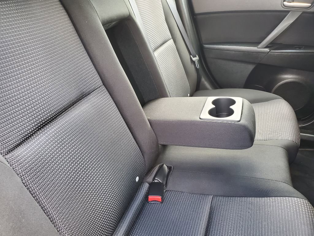 Used 2013 MAZDA MAZDA3 i Touring FWD image 35