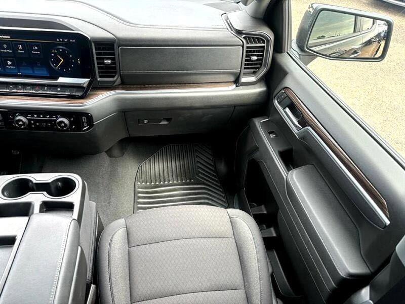 Used 2025 Chevrolet Silverado 1500 LT image 17