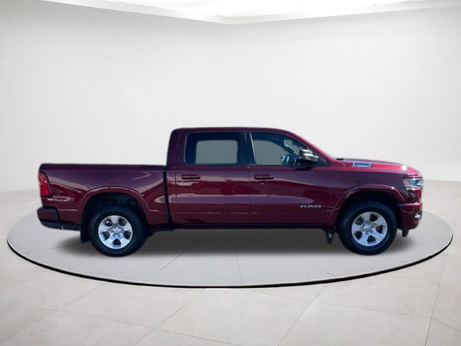 Used 2025 RAM 1500 Big Horn AWD/4WD image 6