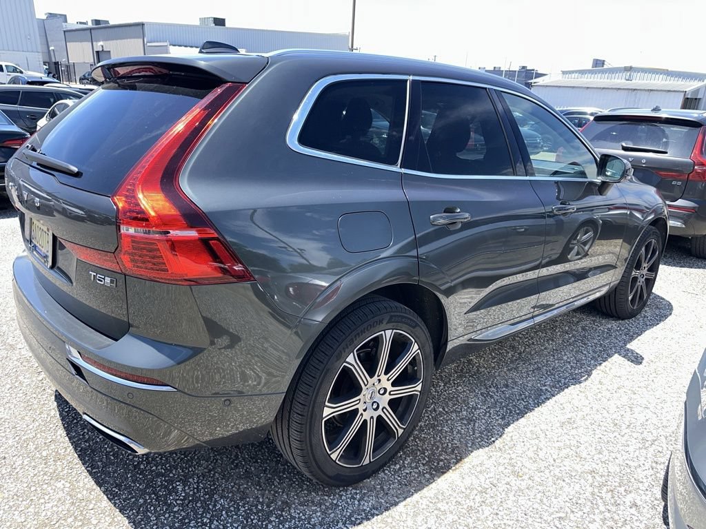 Used 2018 Volvo XC60 T5 Inscription w/ Convenience Package AWD/4WD image 3
