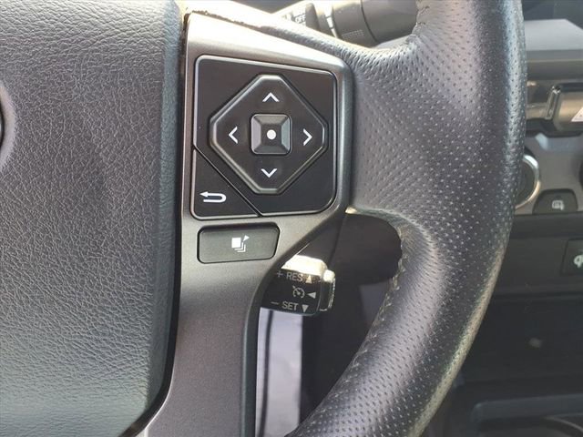 Used 2017 Toyota Tacoma TRD Off-Road w/ Tow Package AWD/4WD image 17