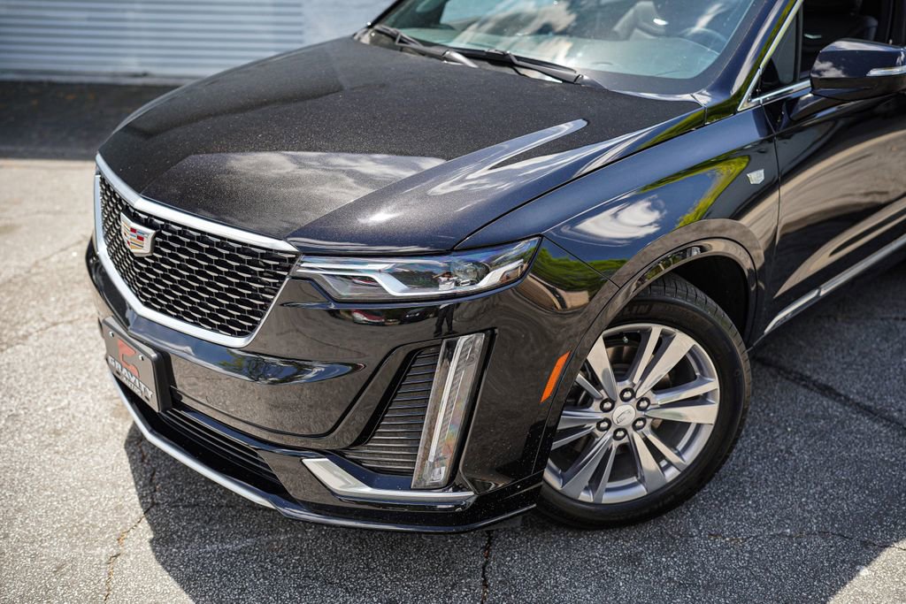 Used 2024 Cadillac XT6 Premium Luxury FWD image 2