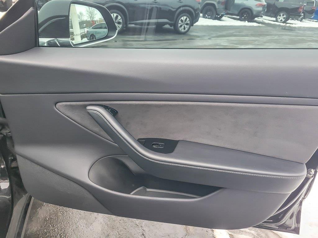 Used 2019 Tesla Model 3 image 22